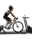 Wahoo KICKR CORE 2 Smart Trainer (+Cassette)