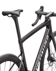 2026 Specialized Tarmac SL8 Expert AXS Gloss Obsidian Metallic / 25% Cqv Reflex Super Red Pearl Over Whit