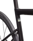 2026 Specialized Tarmac SL8 Expert AXS Gloss Obsidian Metallic / 25% Cqv Reflex Super Red Pearl Over Whit